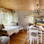 Uptrulli-minihaus Feriehus Vogt